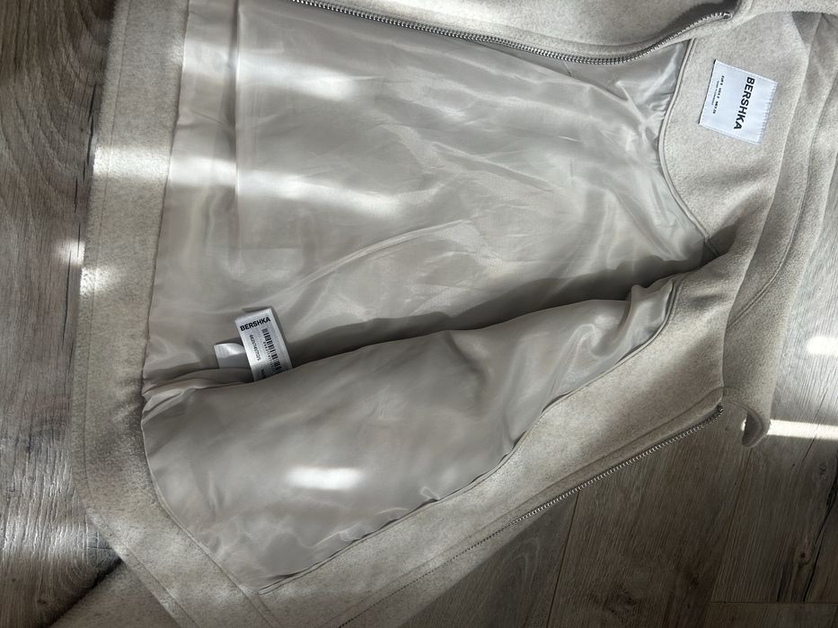 Късо палто/яке Bershka