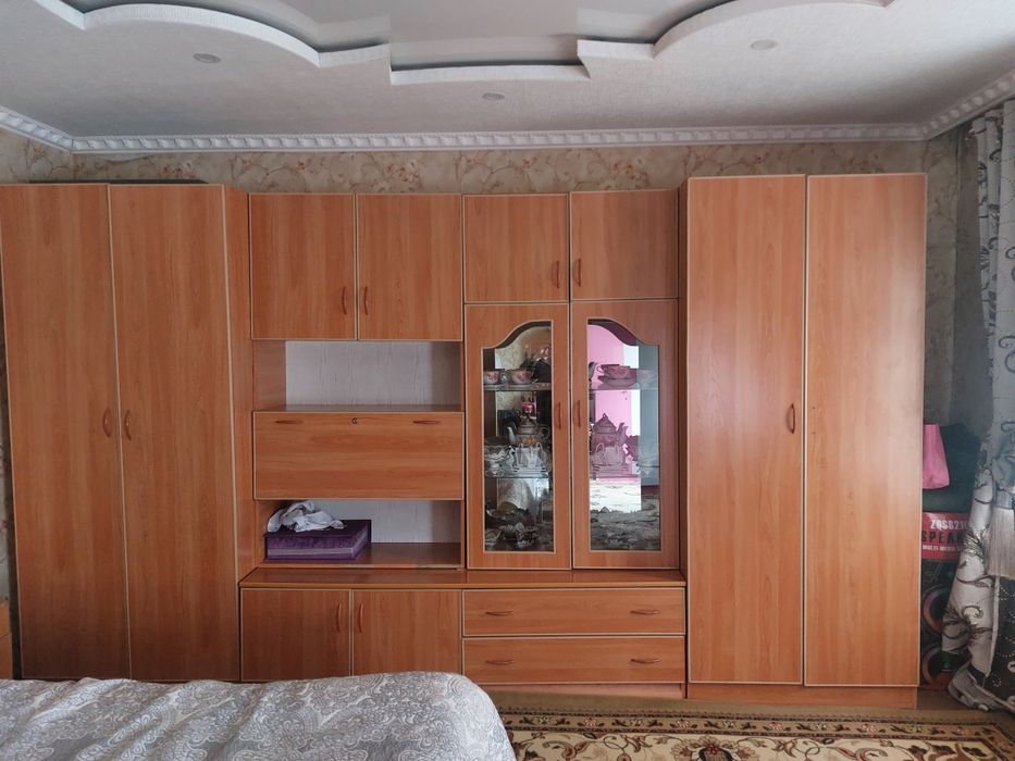 Спальни и гарнитура