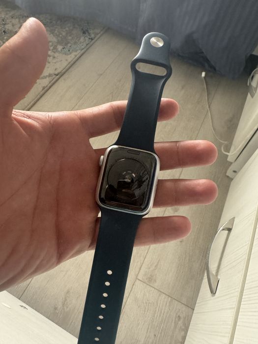 Продам часы apple wotch