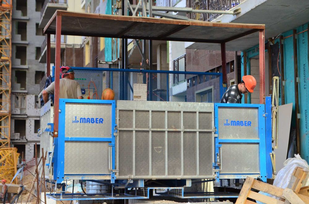 Подъемник мачтовый, аренда строительного подъемника, купить подъемник