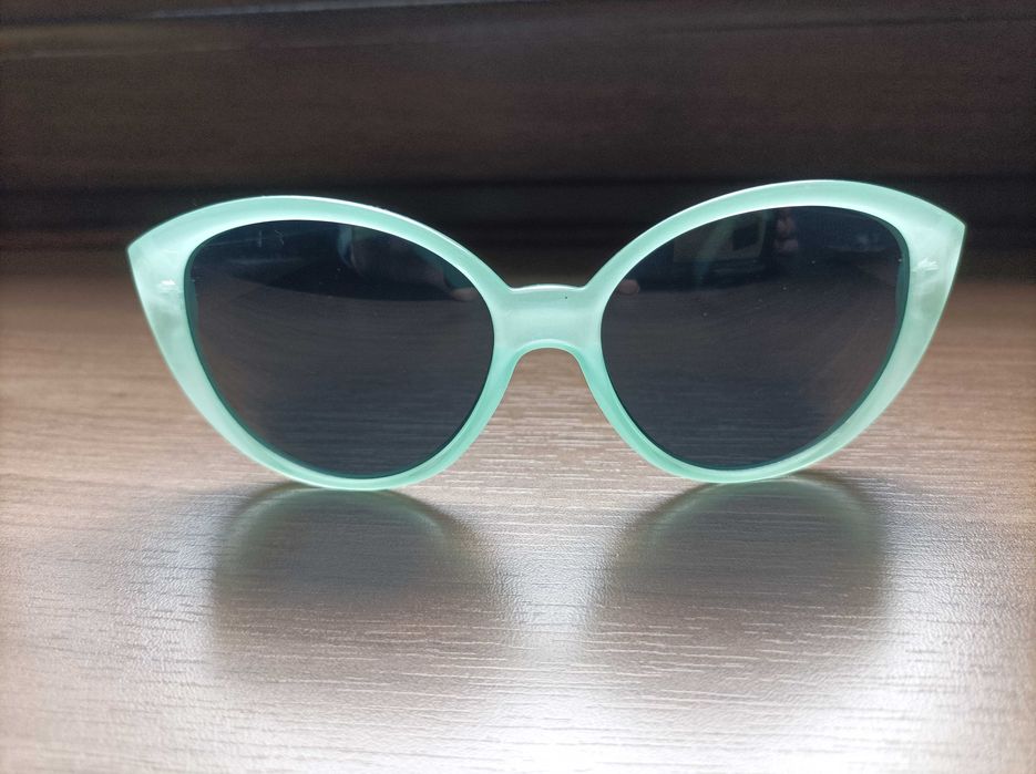 Ochelari de soare Sinsay, cu rama verde deschis