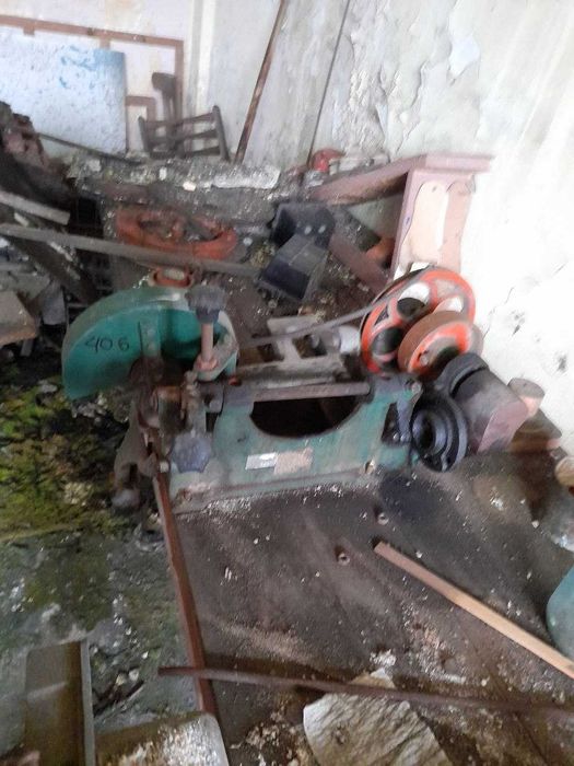 Машини за дървообработка Банциг Циркуляр Фреза Абрихт Метална преса