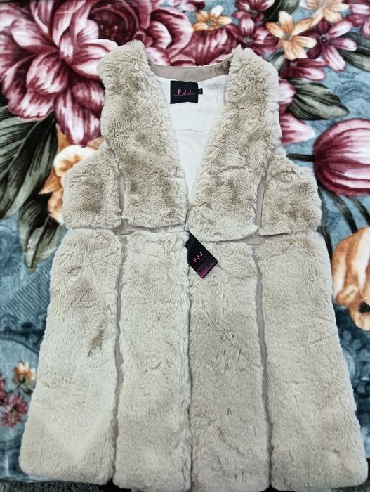 Елек със много гъст пух!