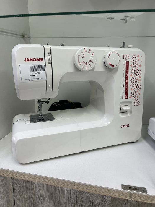 Швейная машина  Jahome