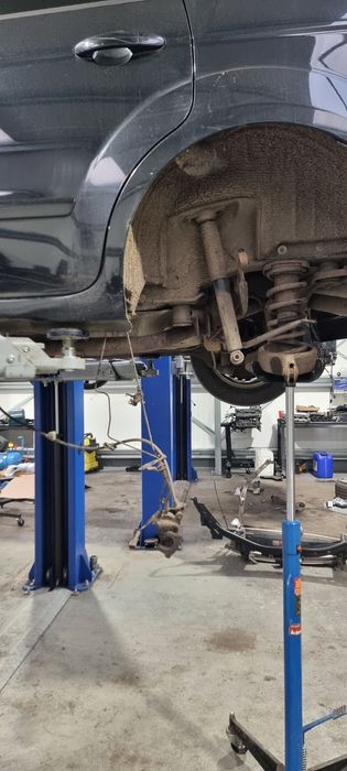 Mecanic auto cu experienta Service.Diagnoza. Reparati.Aer Conditonat.