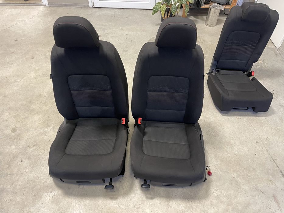 Комплект седалки за Volkswagen Golf Sportsvan
