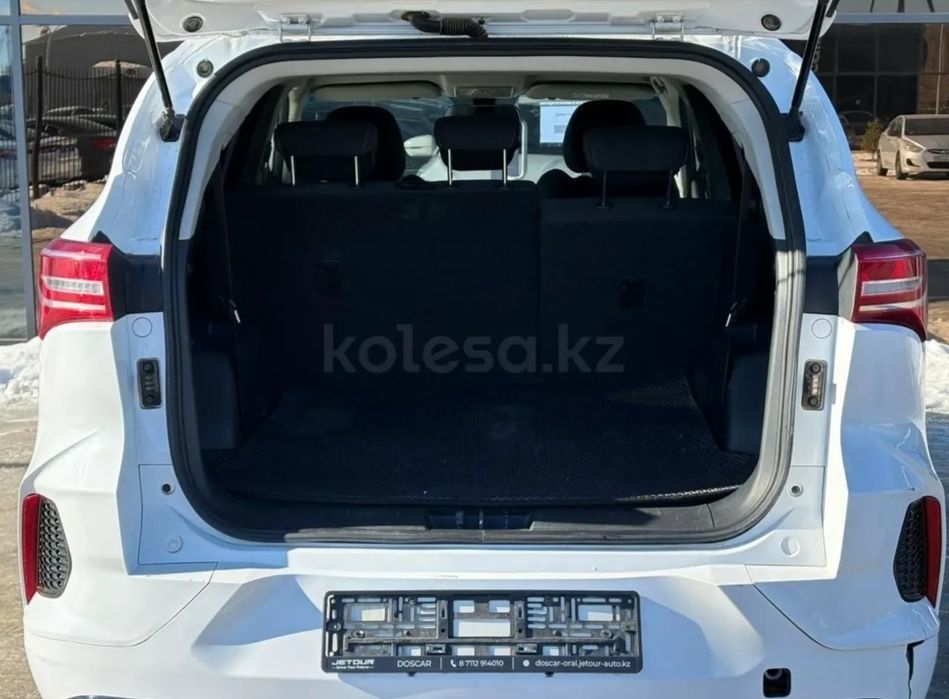 Продам автомобиль Jetour x 70