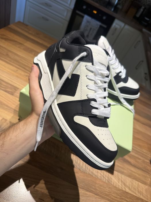 Out Of Office Panda (black/white)