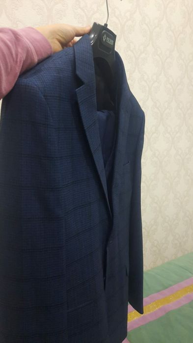 Продам срочно костюм комплект