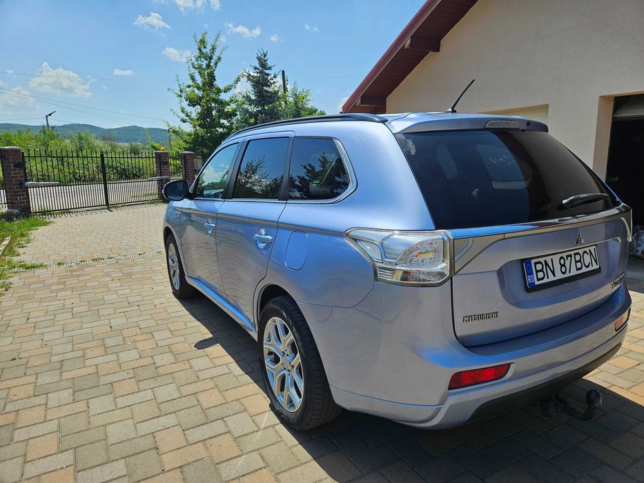 Mitsubishi outlander phev