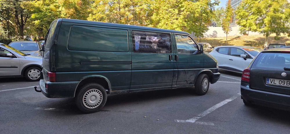 Volkswagen Transporter 2001 diesel, 3.773 € — imagine 2