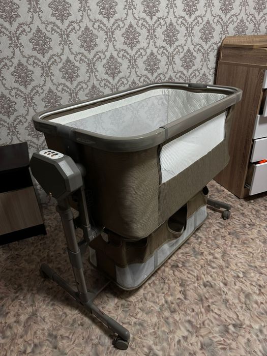 Продам детскую кроватку