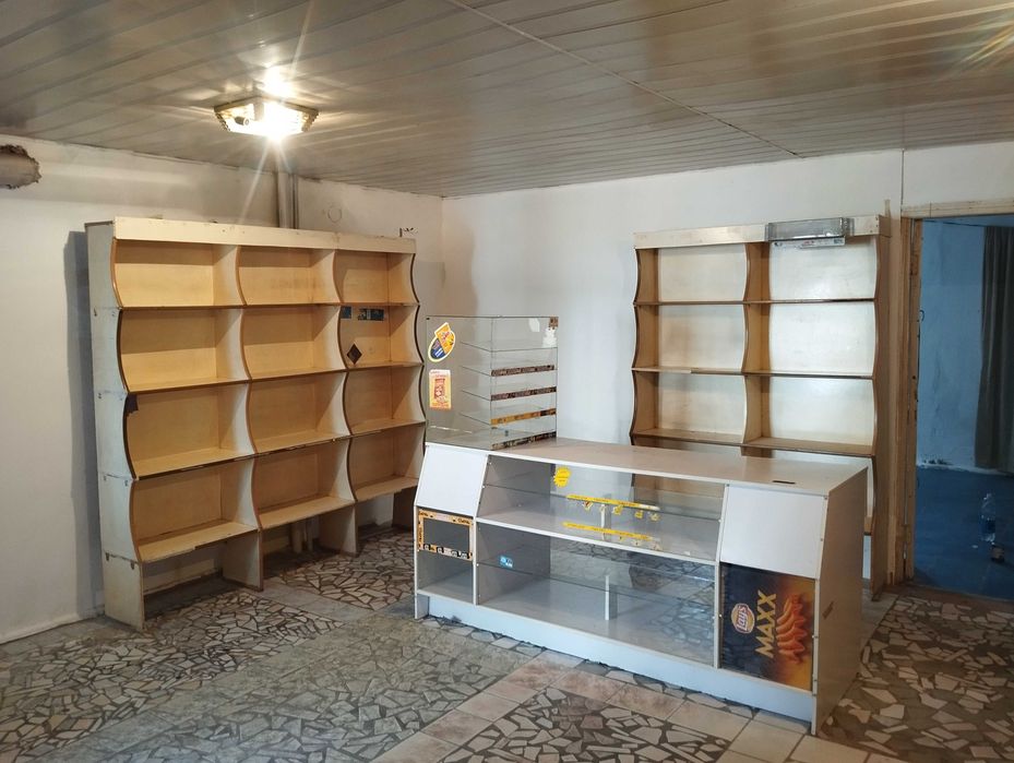 Магазин с участком