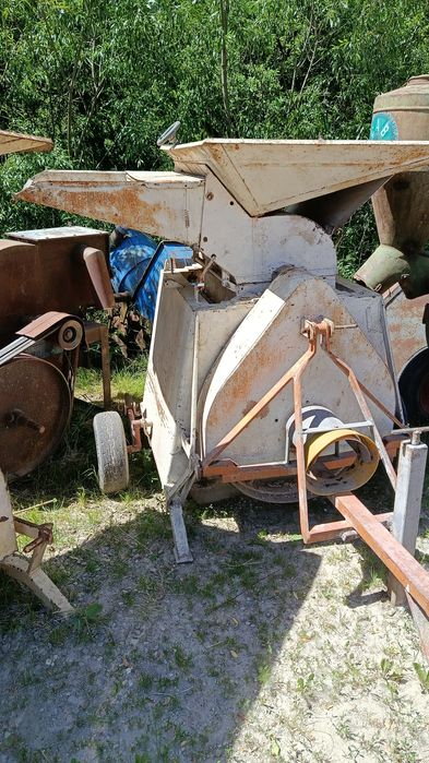 Moară la tractor.    .