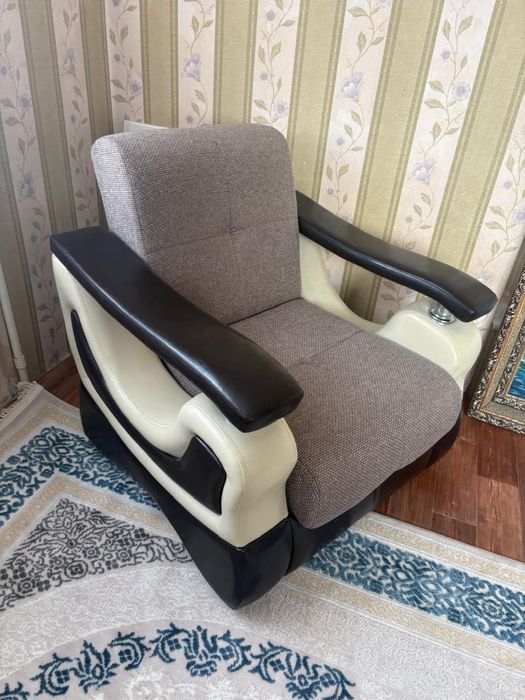 Продается кресло