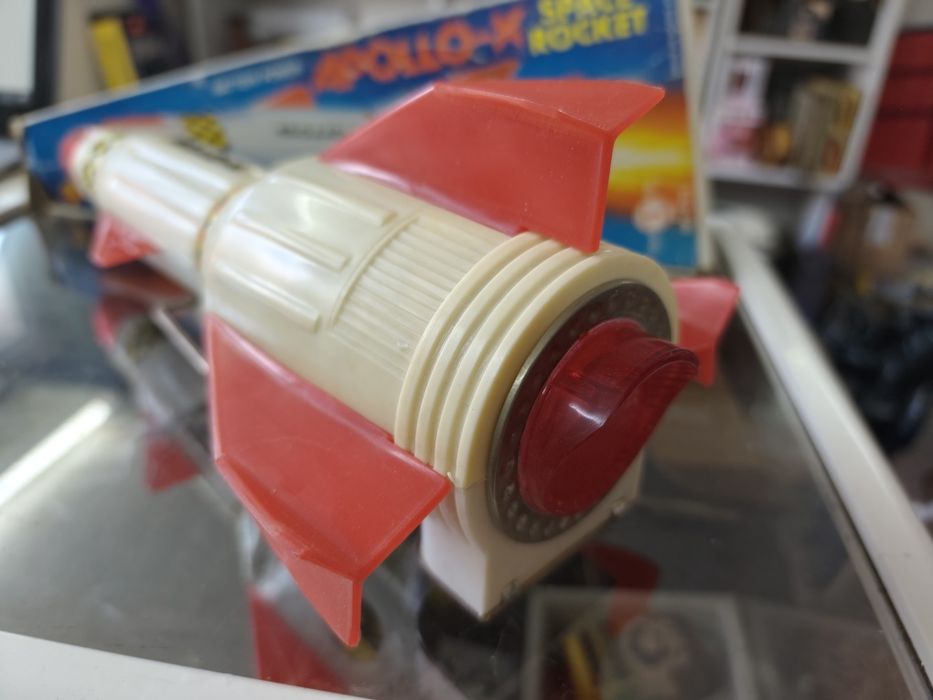 Пластмасова играчка ракета apollo-x space rocket
