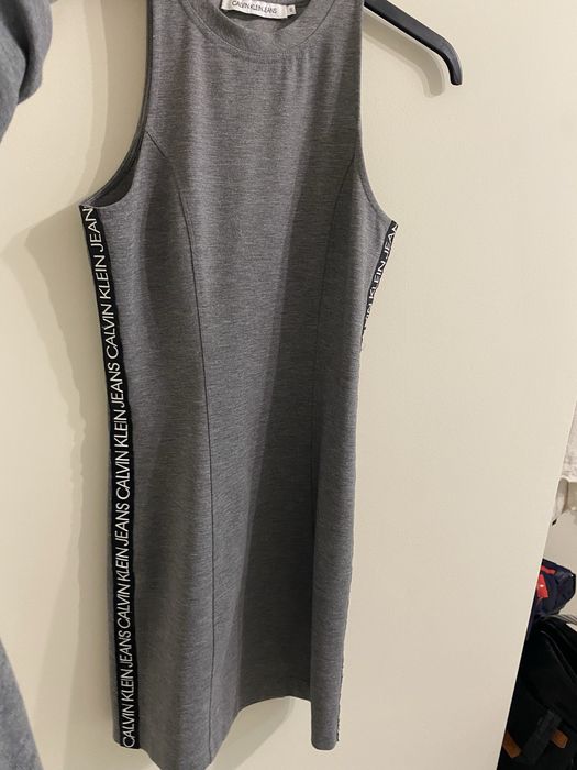 Къса сива рокля Calvin Klein size S