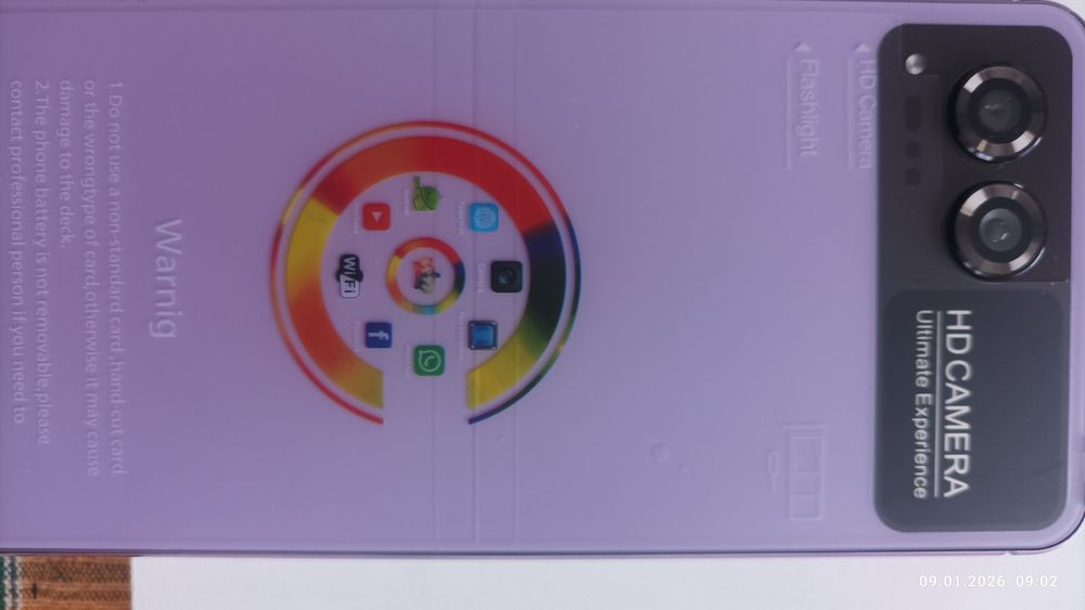 Telefon nou . La cutie.