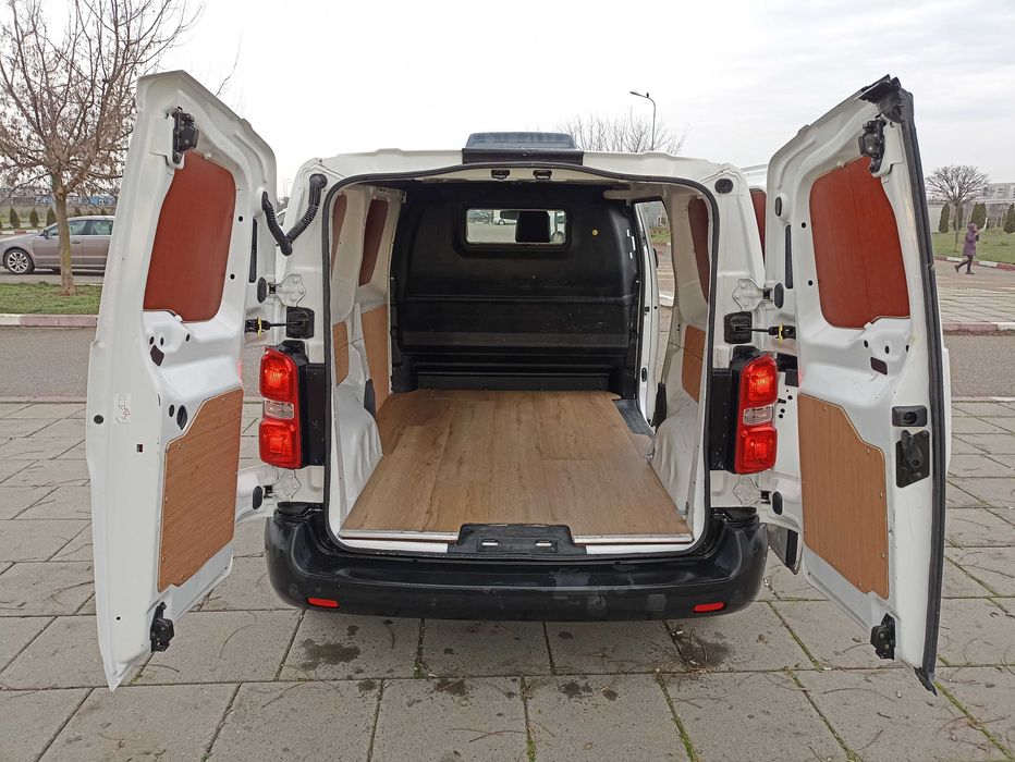 Opel Vivaro / euro 6