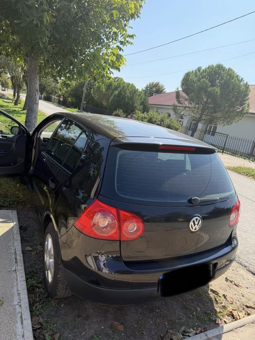 Vand golf 5 negru