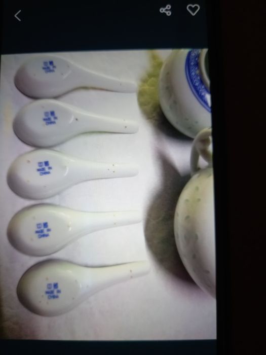 Ceainic,latiera+linguri porțelan