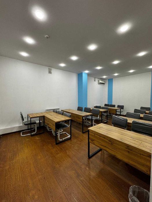 Офисная мебель: столы и стулья для учебных центров (новые)