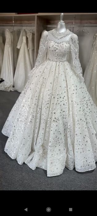 Sbrovskiy toshlar urilgan oq fatalar