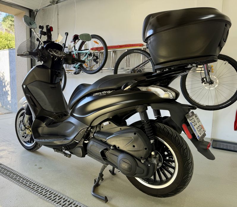 Piaggio Beverly Police