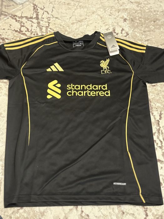 tricou de fotbal Adidas Liverpool F.C. din sezonul 2025/2026