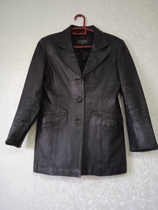 Женская кожаная куртка