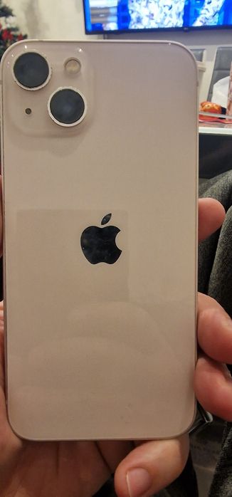 Телефон Iphone 13