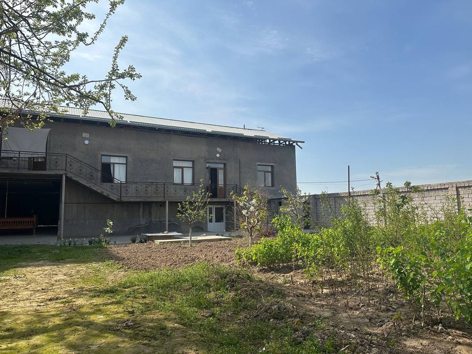 Uy sotiladi srochna xasanboy. Продается участок Хасанбай срочно