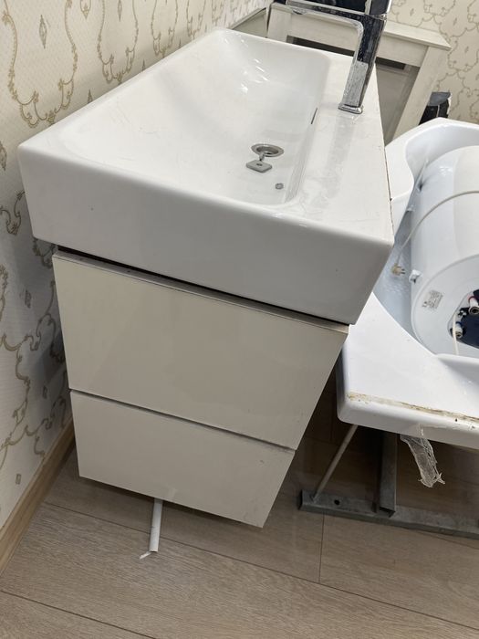 Умывальник со сместительем