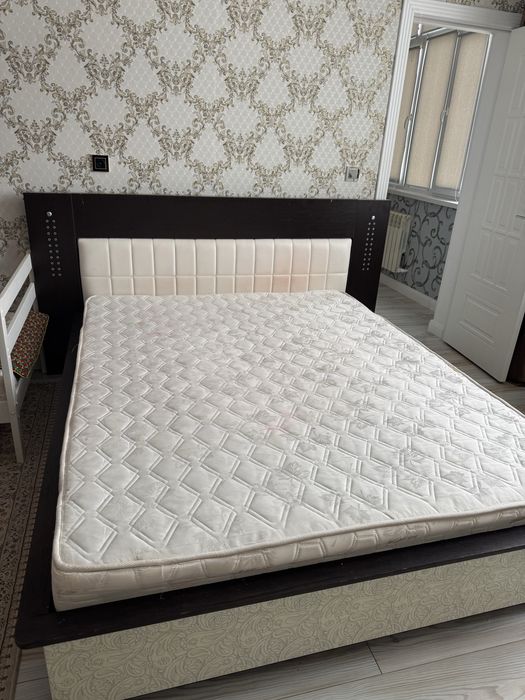 Диван екі адамдық