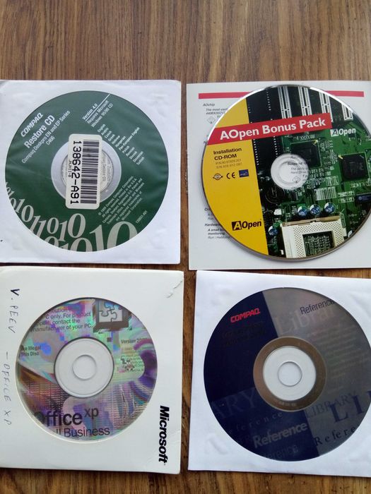 Compaq Restore CD Deskpro EP Series - 5лв. за бр.