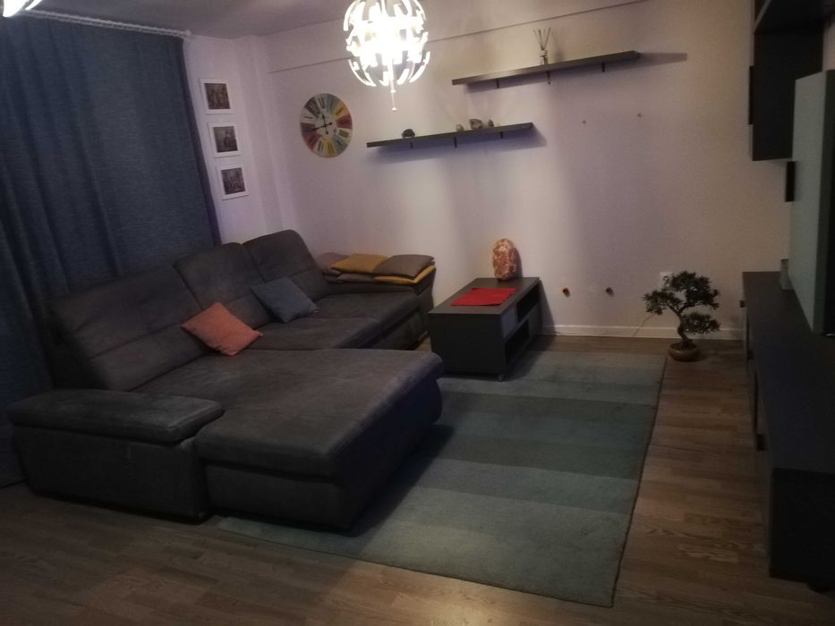 Inchiriez apartament cu 1 camera, 38 mp, Floresti, Cluj, zona Vivo