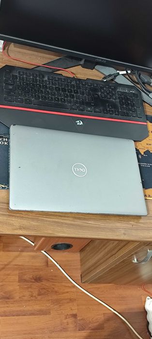 Vand laptop i5 generatia 11 4.400 GHZ 16 GB DDR4 SSD 512 GB