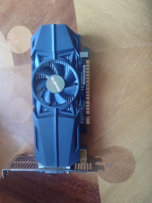 Видеокарта GTX 750 ti
