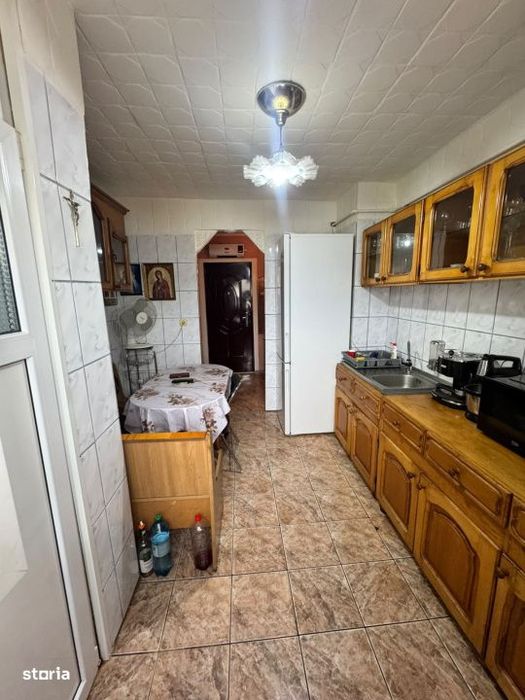 Apartament spatios gata de mutare
