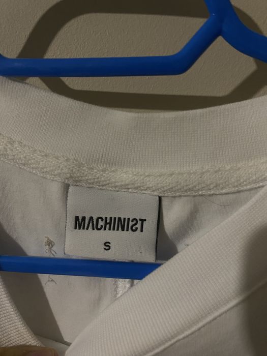 Бяла тениска machinist