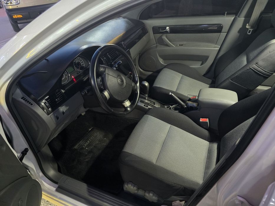 GENTRA sotiladi продается Автомобиль Gentra