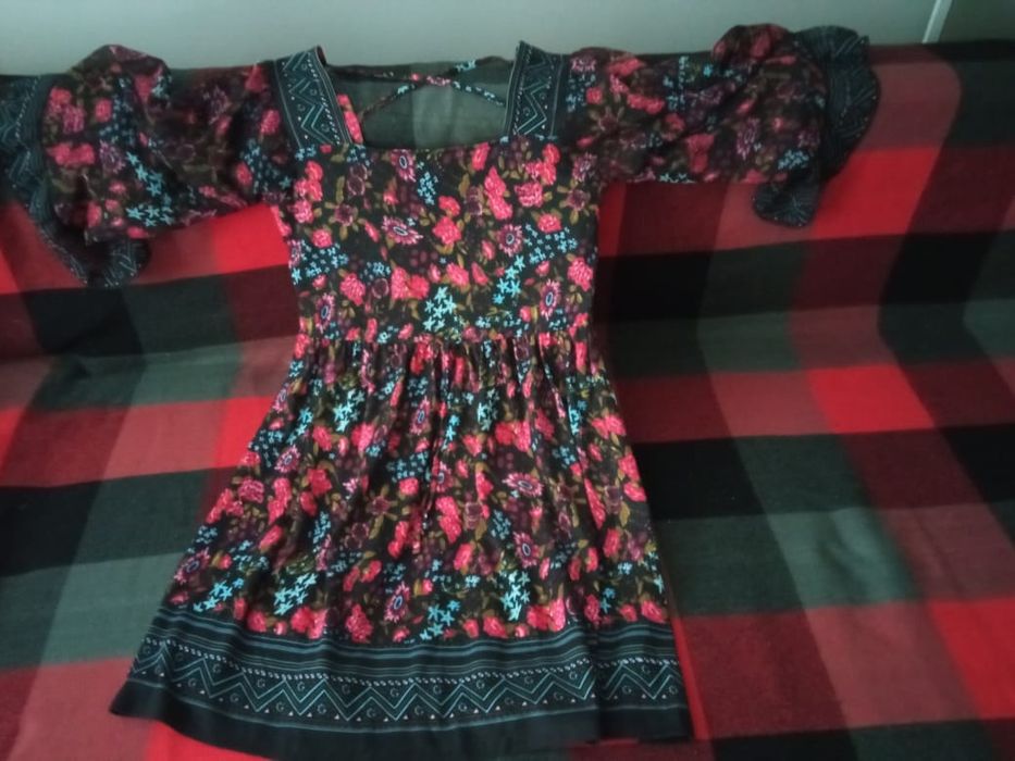 Продам платье летнее 44-46