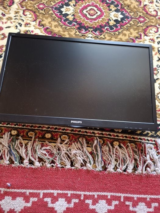 Monitor Philips.