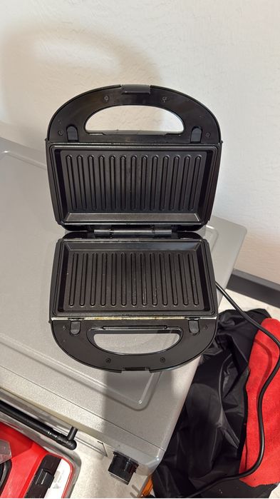 Вафельница MasterShef Ms-3010 серый