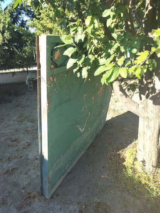 Продам дверь двойной
