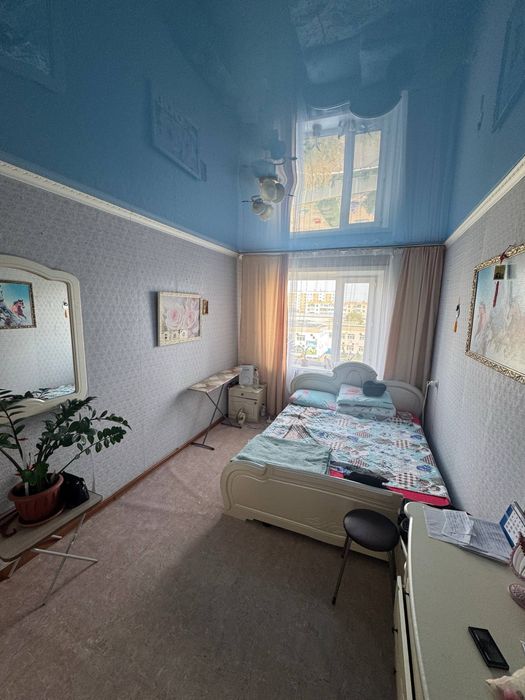 Продаю квартиру - недорого. Срочно