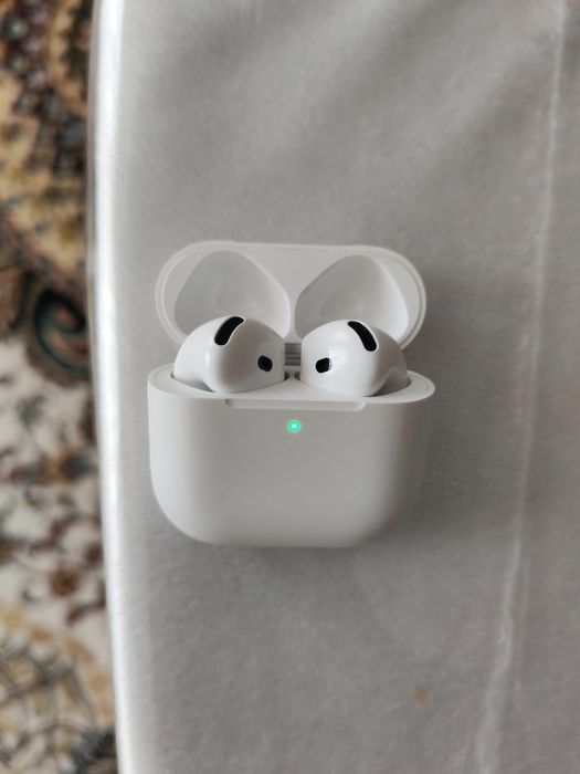 Продам Airpods 4 ANC