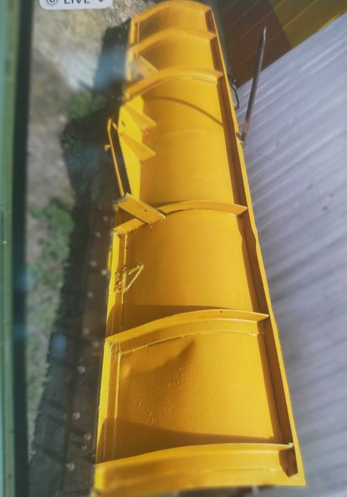 Отвал (лопата) на трактор