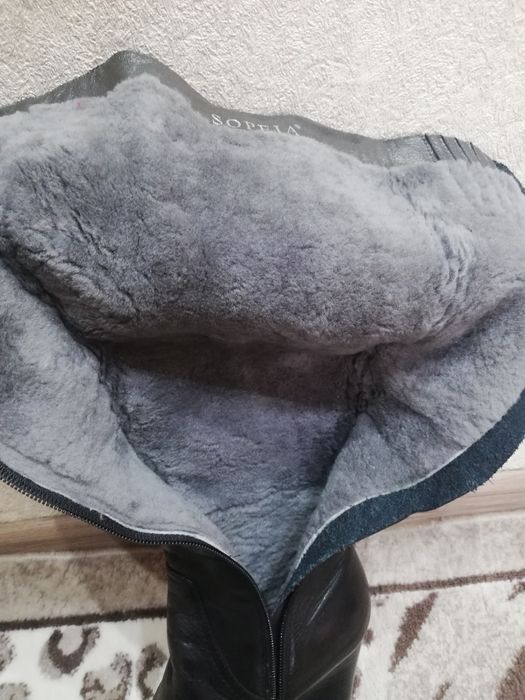 Продам новые зимние сапоги