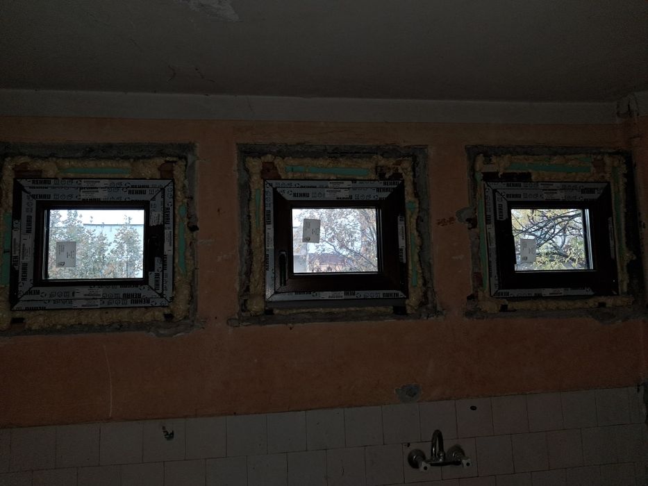 PVC дограма Rehau